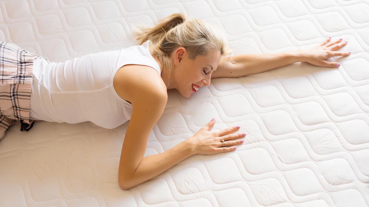 , How to Choose a Mattress: A Guide to Your Best Night&#8217;s Sleep