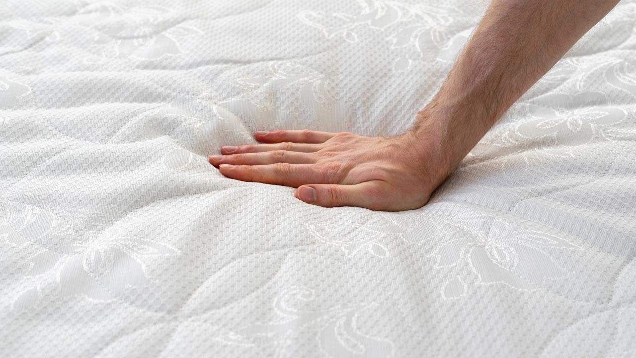 Foam vs. spring mattresses, Foam Vs. Spring Mattresses: How to Pick the Right One for You