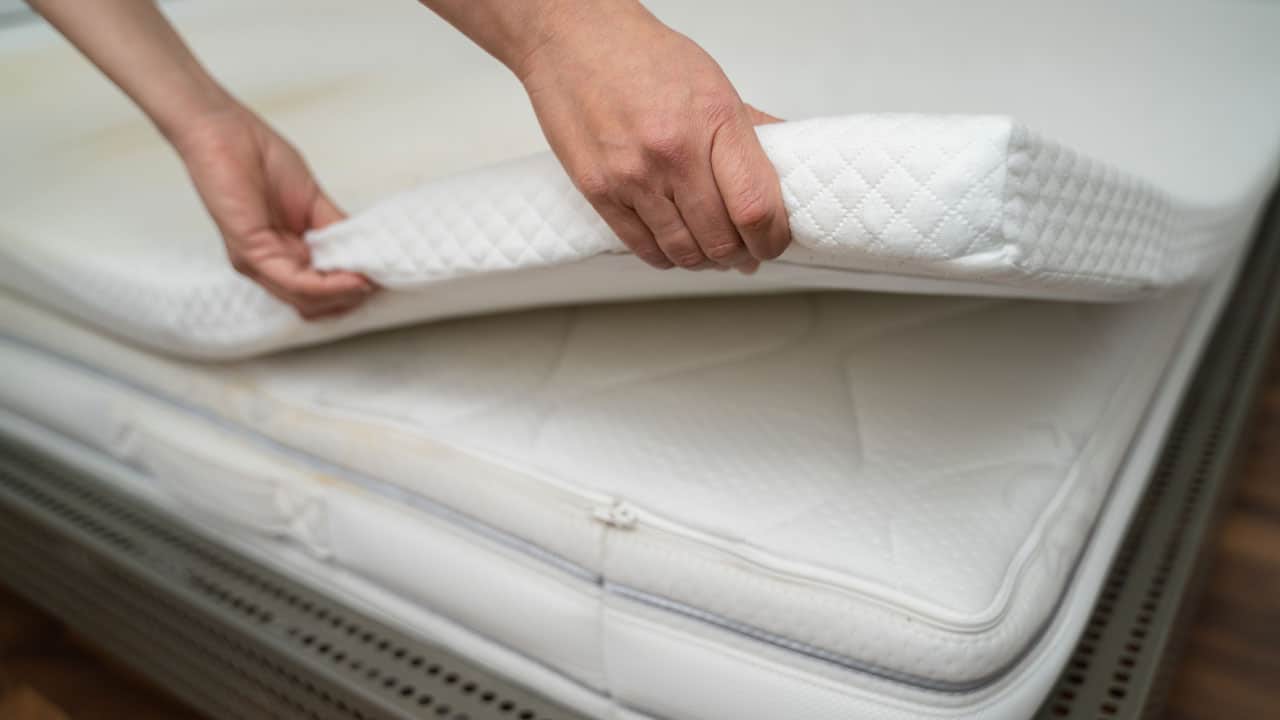 Orange County mattresses, Tips When Using a Memory Foam Topper